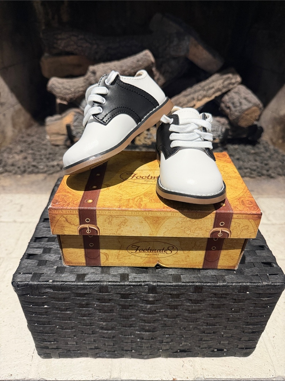 FootMates Two-Tone Kids Lace-Up Dress Shoes - White & Black